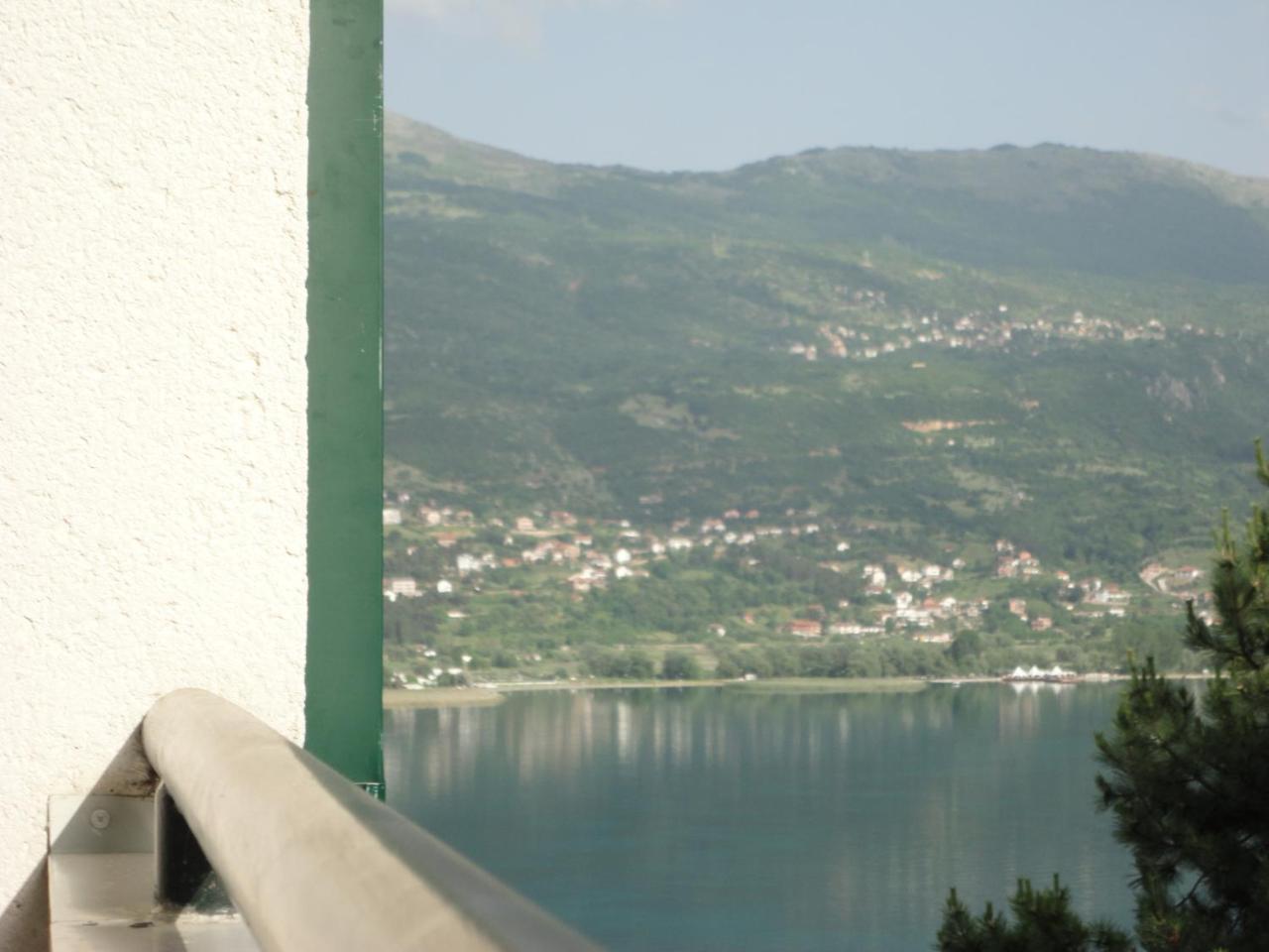 Accommodation J&T Ohrid Extérieur photo