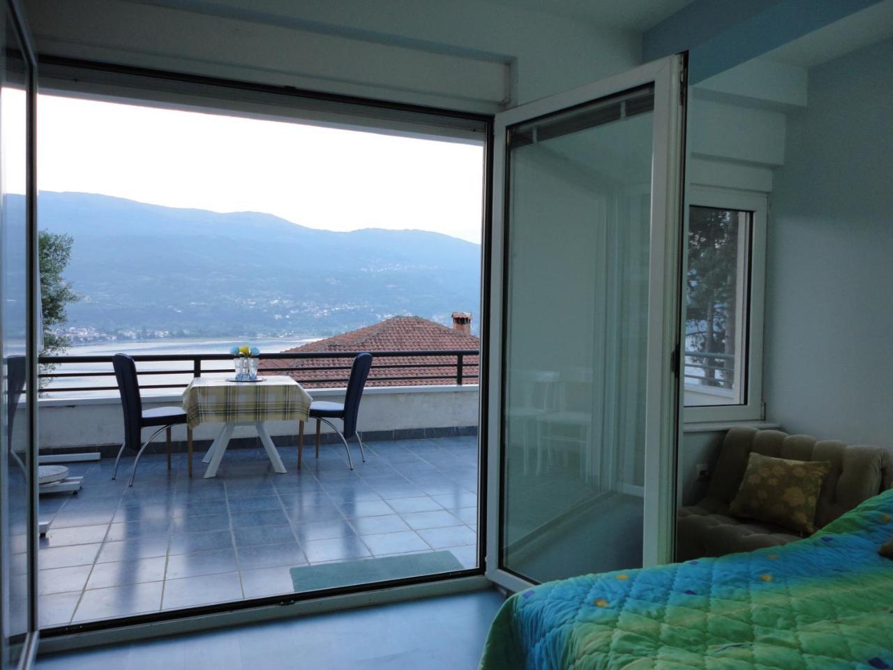 Accommodation J&T Ohrid Extérieur photo