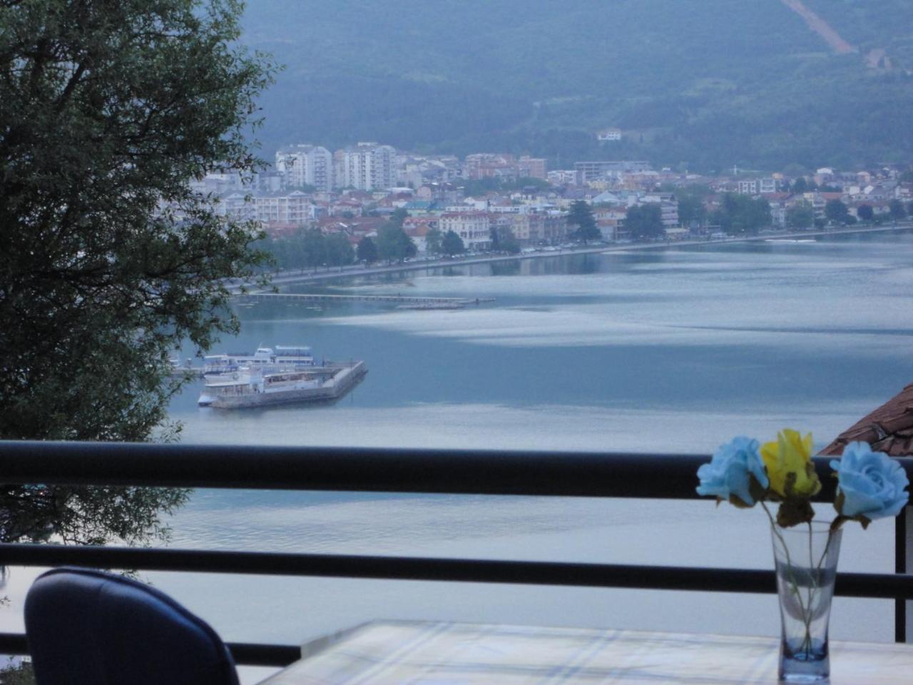 Accommodation J&T Ohrid Extérieur photo