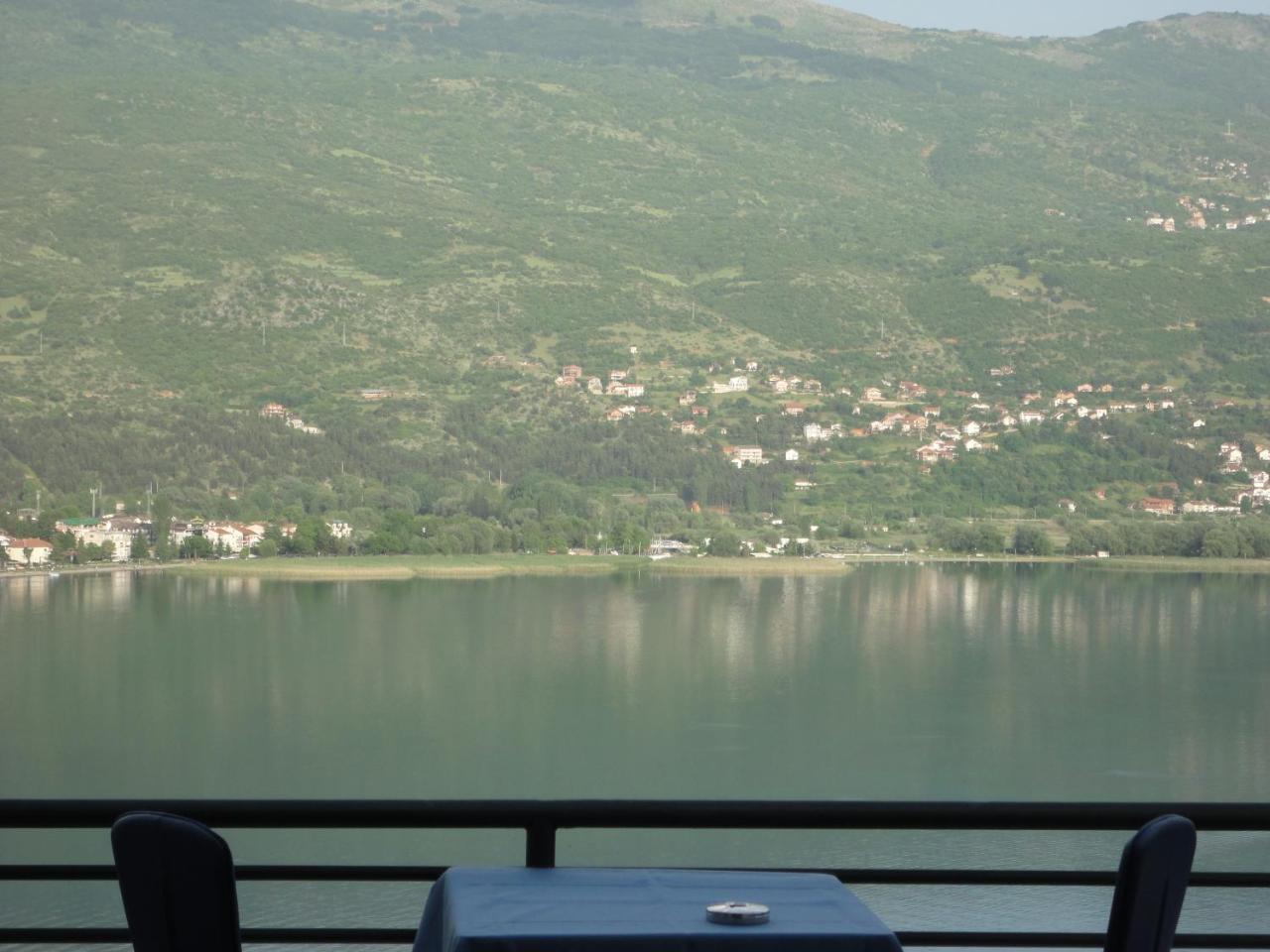 Accommodation J&T Ohrid Extérieur photo